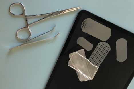 La cinta de tejido de doble cara podría reemplazar las suturas quirúrgicas
