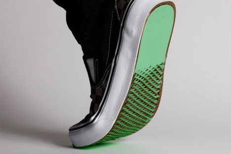 Los revestimientos para la parte inferior de los zapatos podrían mejorar la tracción en superficies resbaladizas.